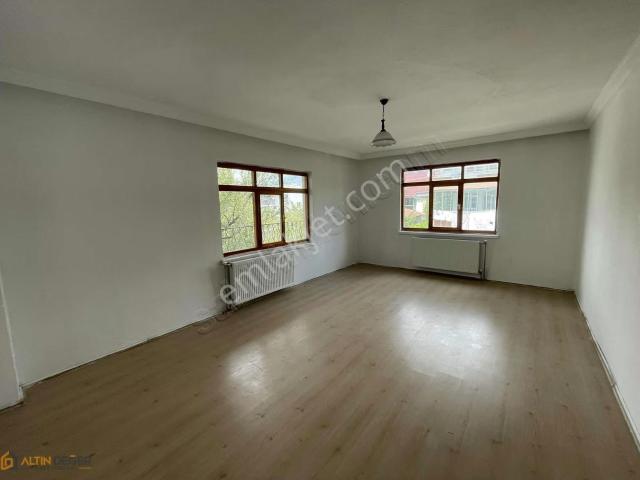 Mehmet Akif Mahallesi'nde Geniş, Ferah Ve 3 Cepheli Kiralık 3+1