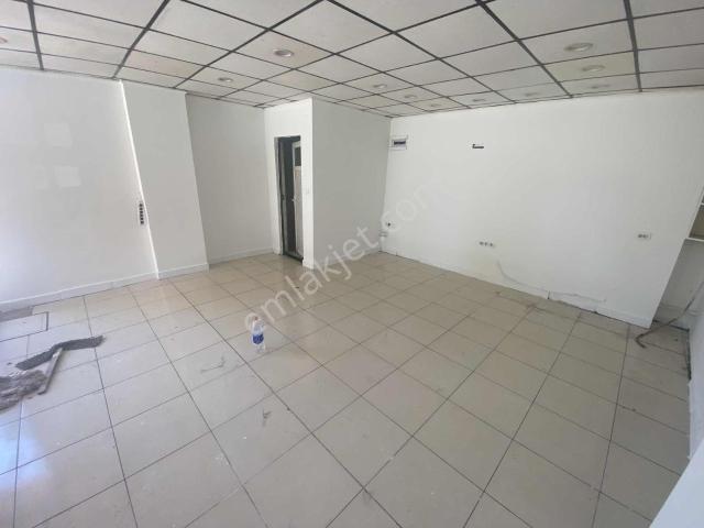 Mehmet Atay Caddesi Üzerinde Kiralık İşyeri