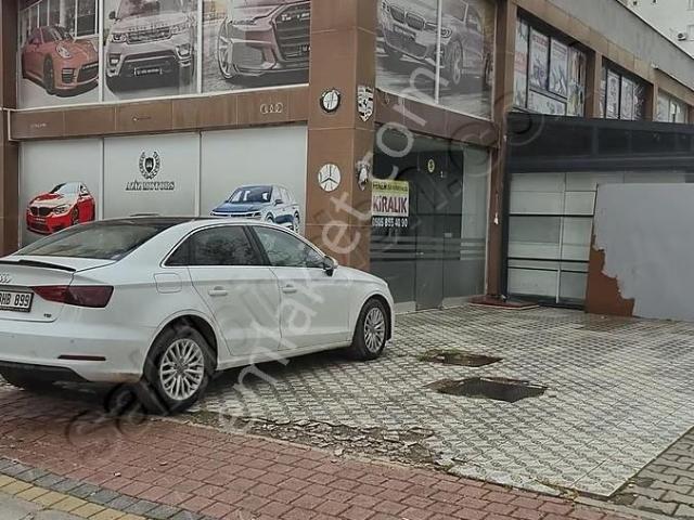 Mehmet Atay Caddesinde Köşe Konumda Kiralık Dükkan