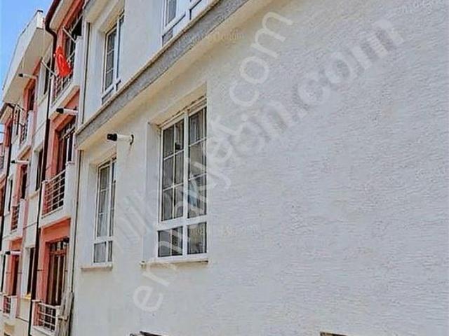 Mehmet Osmann Cad Eşyalı 1+1 Kiralık 20 Temmuz Boşalacak