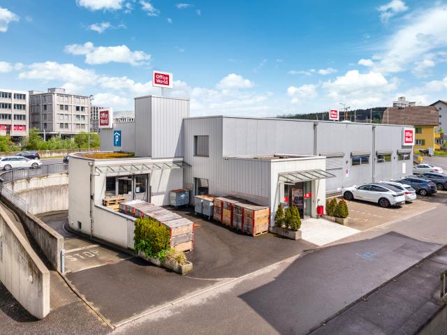 Mehr Raum für Ihr Geschäft mitten im Entwicklungsgebiet Reussbühl