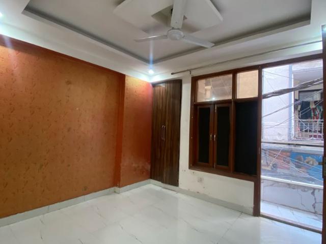 Mehrauli, South Delhi 1 Bedroom 500 Sq. Ft. Builder Floor in Mehrauli Delhi Listing ID: #10382