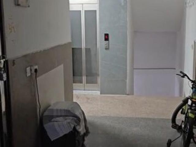 Mehrauli, South Delhi 2 Bedroom 700 Sq. Ft. Builder Floor in Mehrauli Delhi Listing ID: #10390