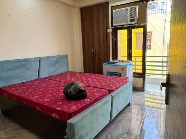Mehrauli, South Delhi 2 Bedroom 700 Sq. Ft. Builder Floor in Mehrauli Delhi Listing ID: #10407