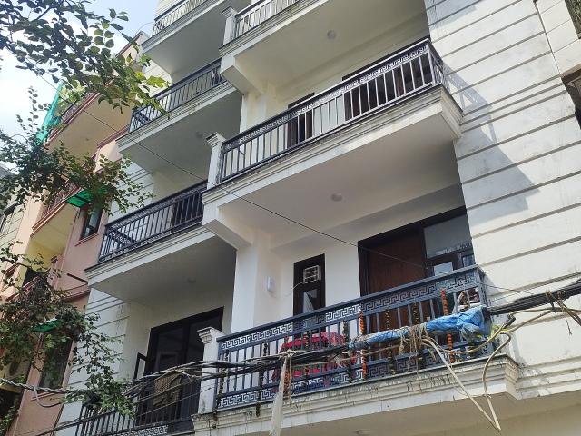 Mehrauli, South Delhi 2 Bedroom 750 Sq. Ft. Builder Floor in Mehrauli Delhi Listing ID: #10319