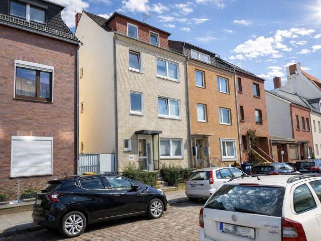 Mehrfamilienhaus mit 4 Einheiten in gefragter Lage