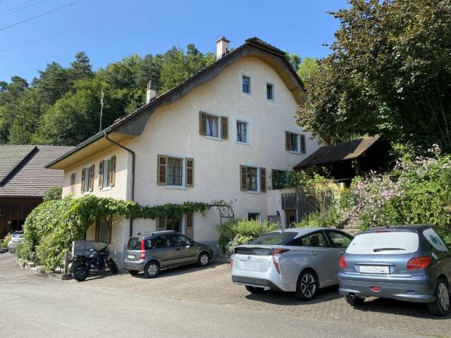 Mehrfamilienhaus mit 4 Wohnungen an idyllischer Lage