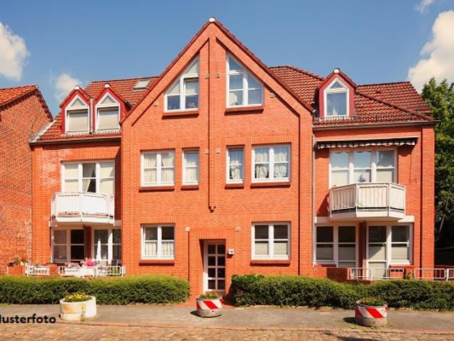 Mehrfamilienhaus mit 6 Wohnungen, Garage und Carport + provisionsfrei
