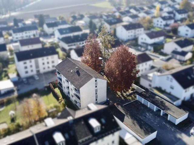 Mehrfamilienhaus mit 9 Einheiten mit Ausbaupotenzial + Baugrundstück