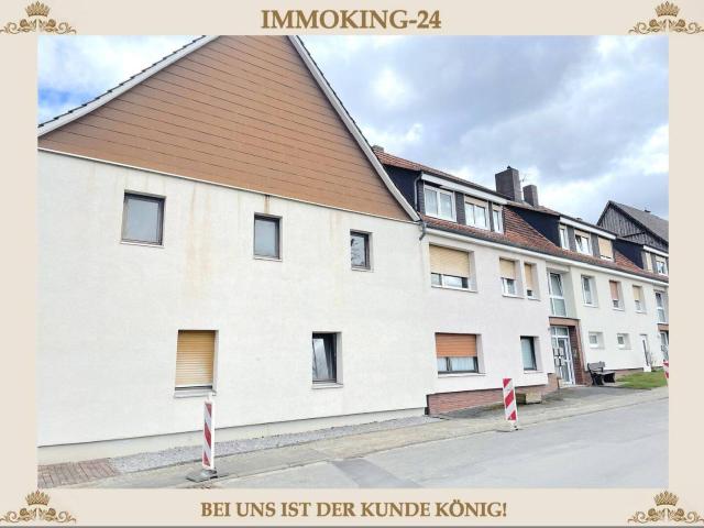 MEHRFAMILIENHAUS MIT 10 WOHNUNGEN UND GARAGEN IN GUTER LAGE!