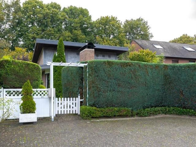 Mehrfamilienhaus mit 3 WE in Oldenburg/Osternburg Voll vermietet mit Entwicklungspotential!