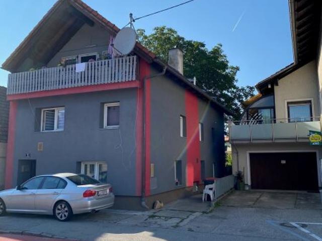 Mehrfamilienhaus mit 3 Wohneinheiten im Ortszentrum