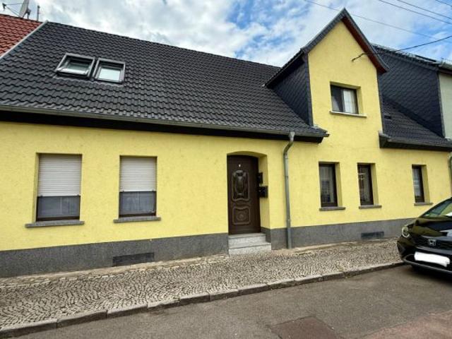 Mehrfamilienhaus mit 3 Wohneinheiten ideal für Kapitalanleger