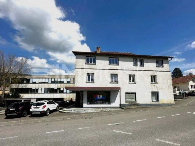 Mehrfamilienhaus mit vielseitigen Nutzungsmöglichkeiten