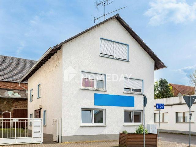Mehrfamilienhaus mit Ausbaupotenzial, Scheune & ca. 29.000 EUR Mietpotenzial