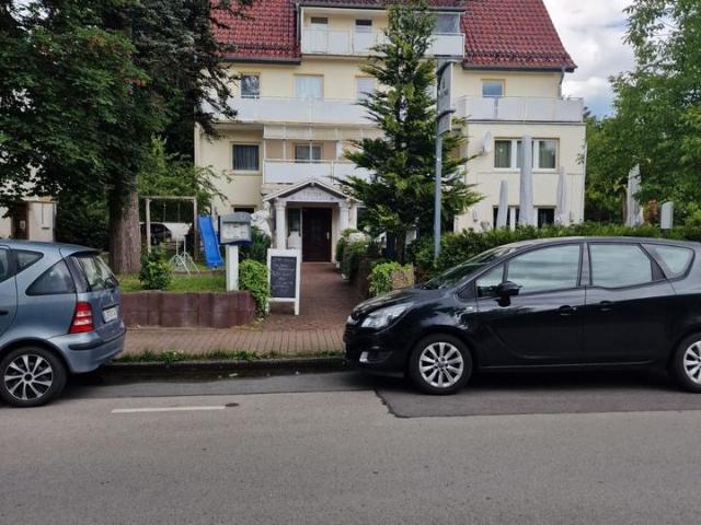 Mehrfamilienhaus mit Gewerbe
