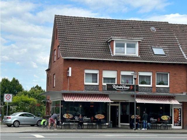 Mehrfamilienhaus mit Gewerbeeinheit Voll vermietet