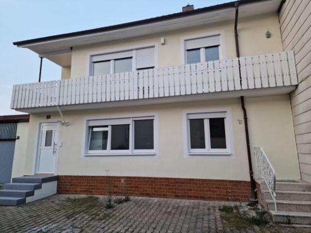 Mehrfamilienhaus mit großem Hof undkleinem Gargen in 97618 Unsleben ID 10539