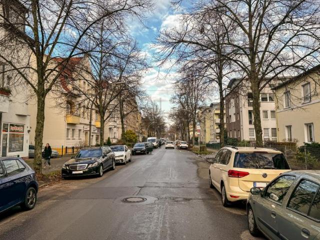 MEHRFAMILIENHAUS MIT GUTER RENDITE UND AUSBAUPOTENZIAL