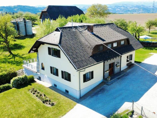 Mehrfamilienhaus mit Hofstelle in traumhafter Lage nahe Koralmbahn