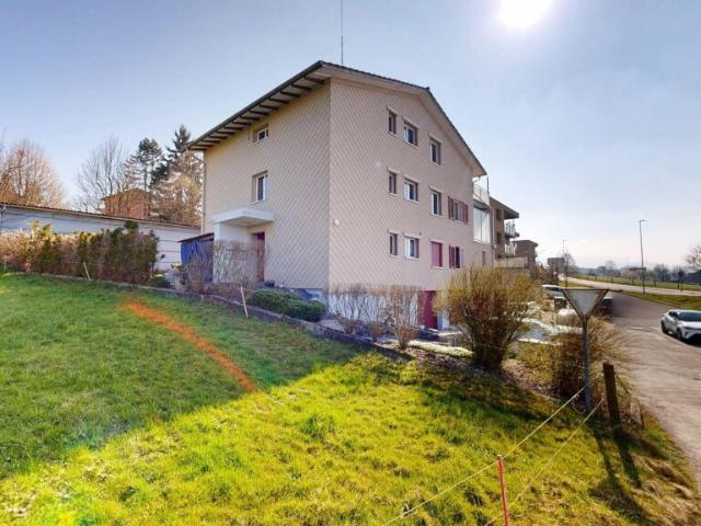 Mehrfamilienhaus mit stabilen Erträgen und laufend erneuertem Zustand