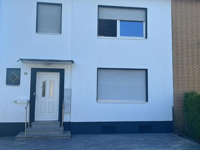 Mehrfamilienhaus Dormagen Mitte Verkauf bis August