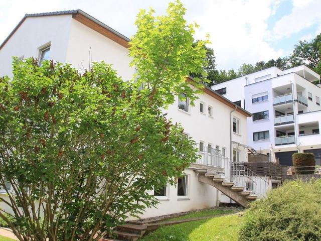 Mehrfamilienhaus im Kurviertel