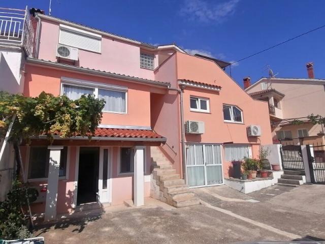 Mehrfamilienhaus im sonnigen Kroatien Feriendomizil und/oder Investition