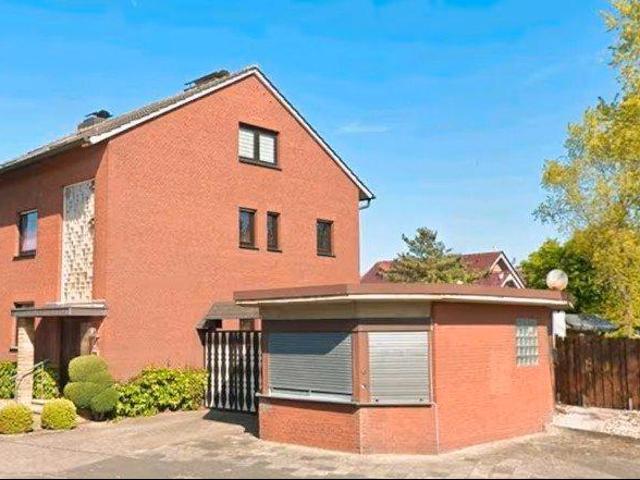 Mehrfamilienhaus in Doppelhausbauweise Ahlener Westen