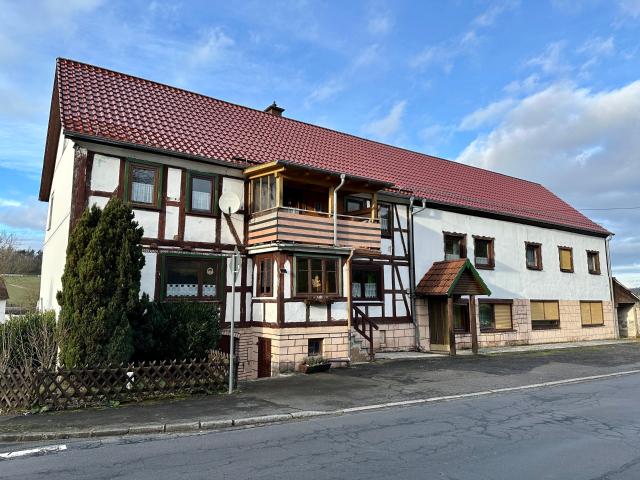 Mehrfamilienhaus in Ludwigsau OT – viel Platz und Möglichkeiten! Keine Käuferprovision!