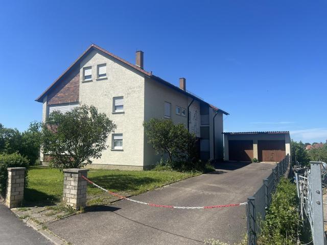Mehrfamilienhaus in ruhiger Wohnlage mit attraktiver Ortsrand Aussicht