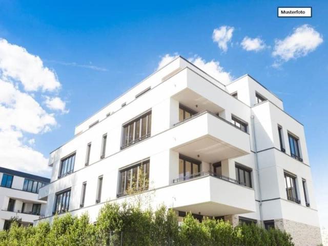 Mehrfamilienhaus in 45139 Essen, Engelbertstr