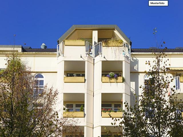 Mehrfamilienhaus in 60433 Frankfurt, Zehnmorgenstr