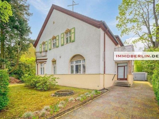 Mehrfamilienhaus, Wohnhaus in Berlin