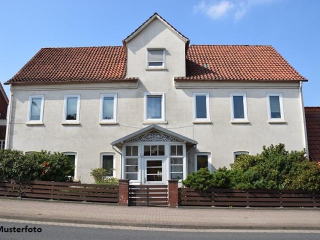 Mehrfamilienhaus