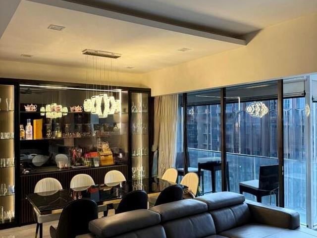 Meier Suites D15, Condominium