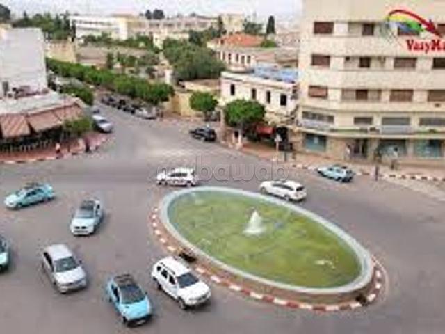 Meknès, El MANSOUR, appartement deux façades