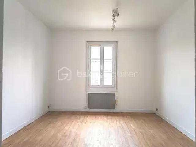 Melun 77000 Achat / Vente appartement 2 pièces t2 au dernier étage cave