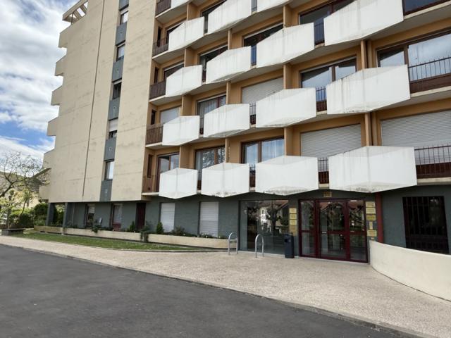 MELUN APPARTEMENT DE 109 m2 PROCHE GARE