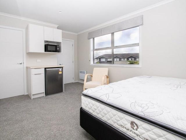 melville, 1 bedroom