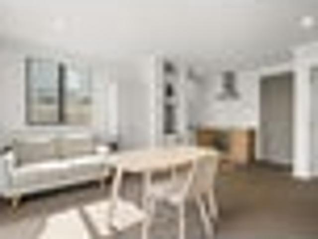Melville, 1 bedroom, $275 pw