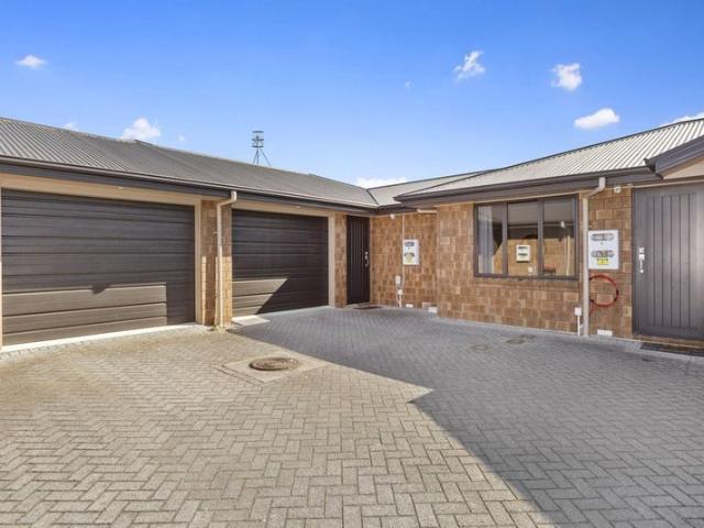 melville, 2 bedrooms