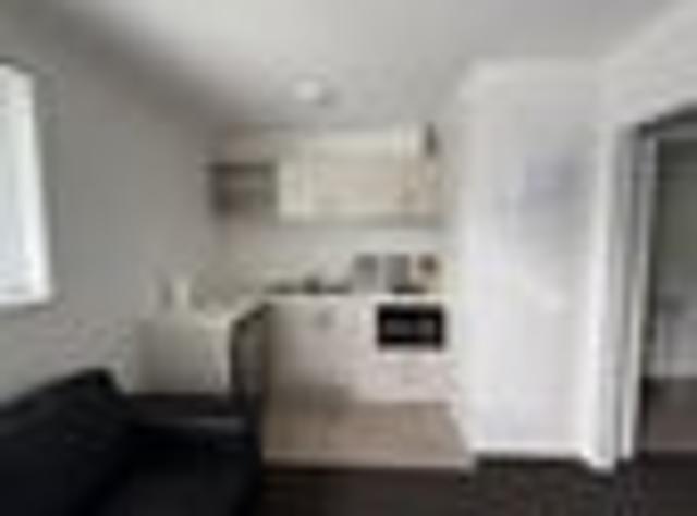 Melville, 2 bedrooms, $420 pw