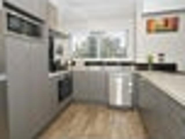 Melville, 2 bedrooms, $550 pw