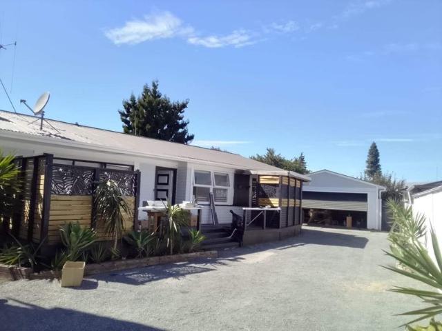 melville, 3 bedrooms