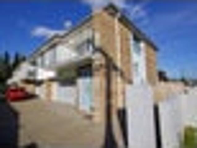 Melville, 3 bedrooms, $595 pw