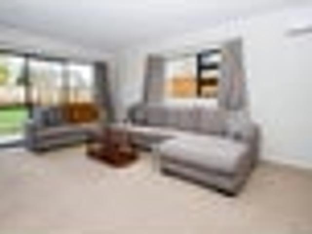 Melville, 3 bedrooms, $595 pw