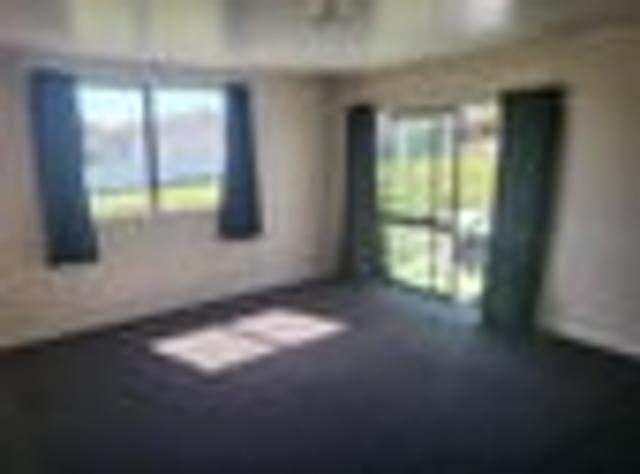 Melville, 3 bedrooms, $595 pw