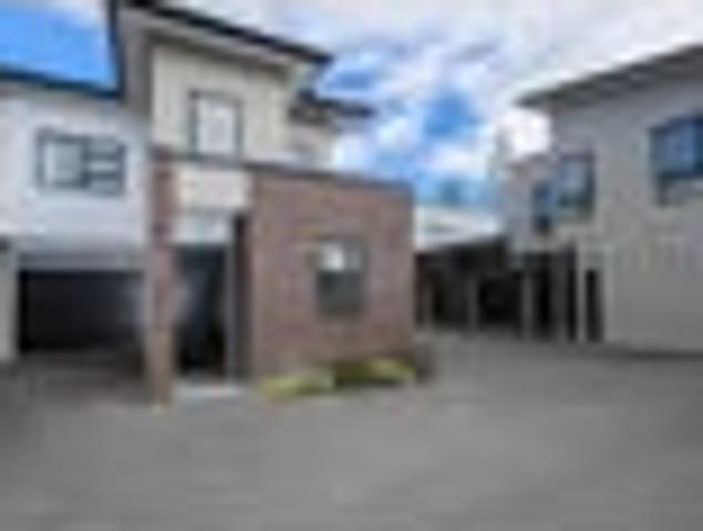 Melville, 3 bedrooms, $620 pw
