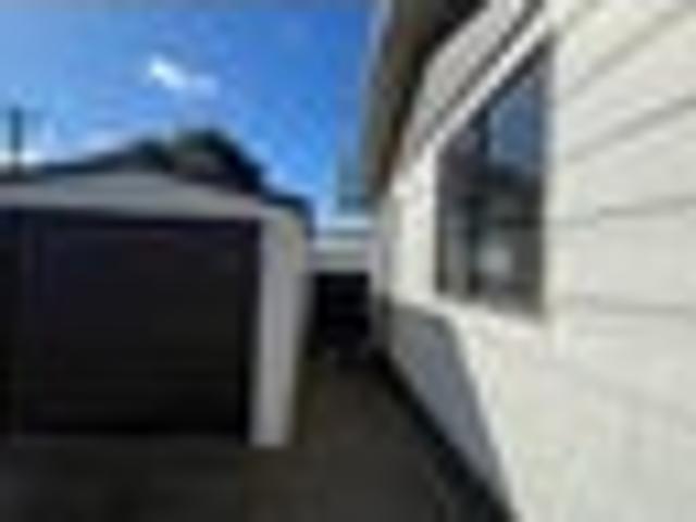 Melville, 3 bedrooms, $620 pw